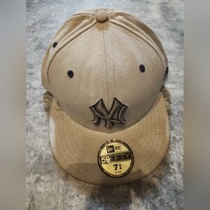 Pre-owned Quilted New York Yankees Hat New Era 59Fifty 7 3/4 100% Wool READ